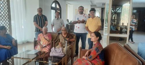 વયવંદના કાર્ડ, હોટલ શીવ ગ્રાન્ડ